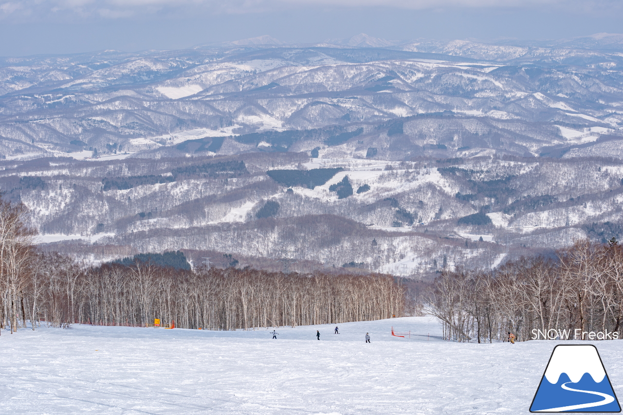 ルスツリゾート｜本当に、あと1週間で今シーズン終了？！積雪豊富でロングコースも健在。春のルスツもGood(^^)/